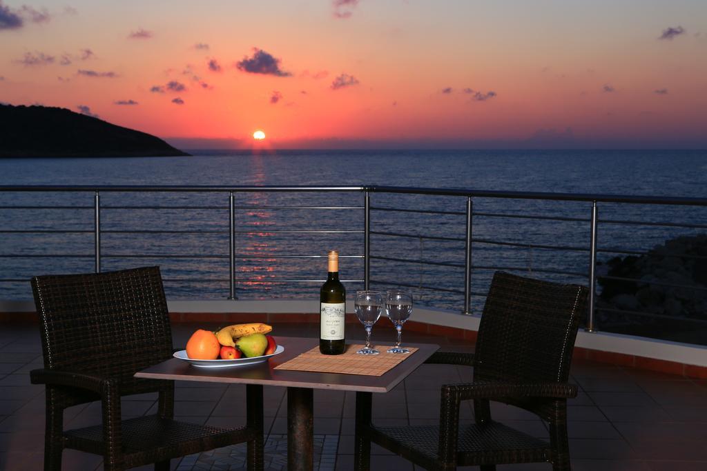 Faros Luxury Suites Marathopoli Dış mekan fotoğraf