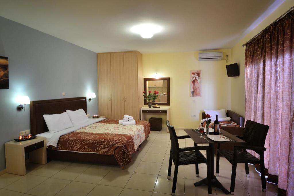 Faros Luxury Suites Marathopoli Dış mekan fotoğraf