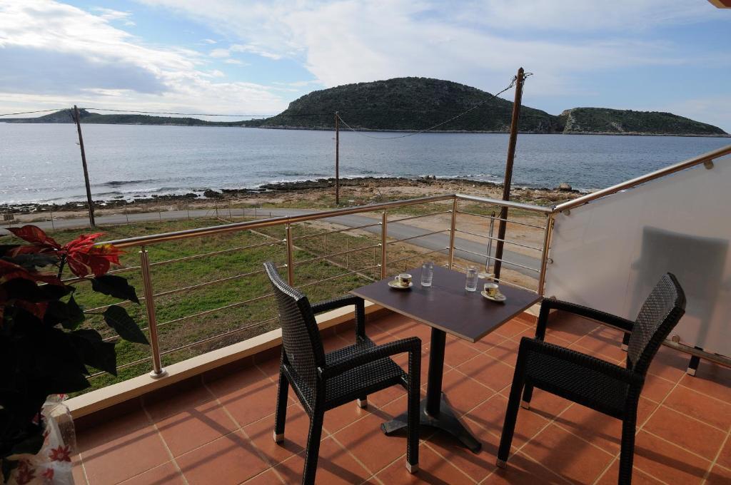 Faros Luxury Suites Marathopoli Dış mekan fotoğraf