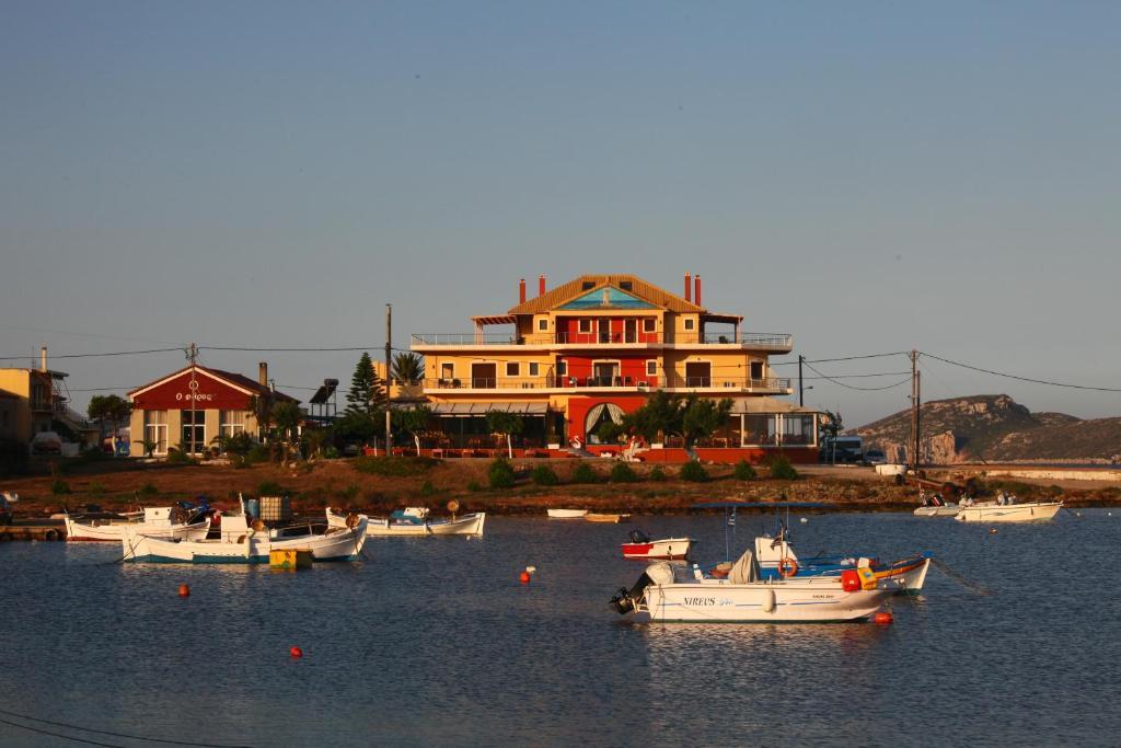 Faros Luxury Suites Marathopoli Dış mekan fotoğraf