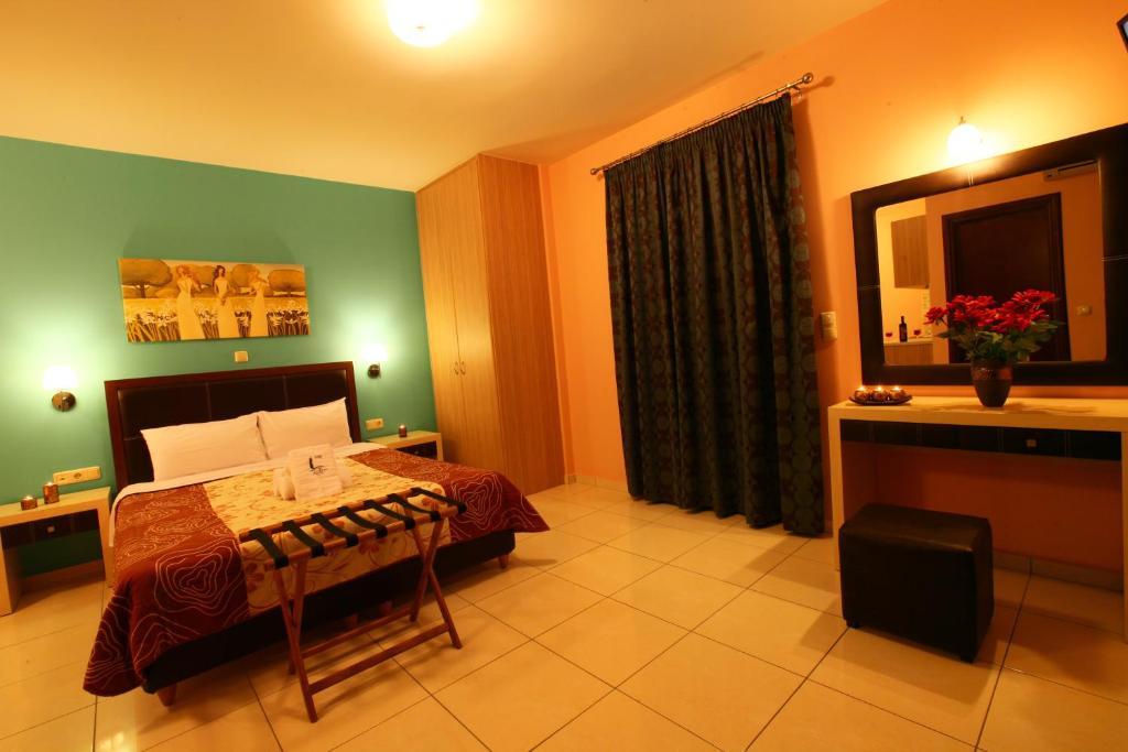 Faros Luxury Suites Marathopoli Dış mekan fotoğraf